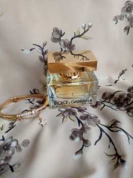 Идеальный стойкий аромат для дам: отзыв на Dolce & Gabbana The One