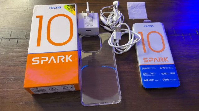 Tecno Spark 10: бюджетный телефон с приятным простым дизайном и высокой автономностью
