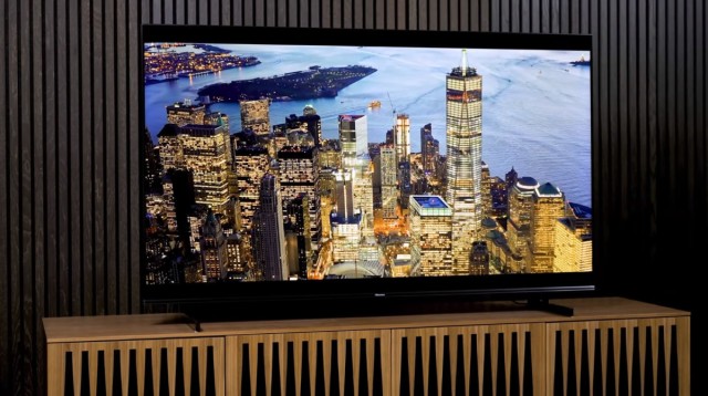 Блеск и тени Hisense U7K: 4K телевизор нового поколения
