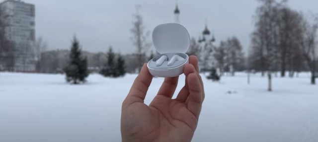 Xiaomi Air 3 SE: доступная альтернатива AirPods с набором полезных функций