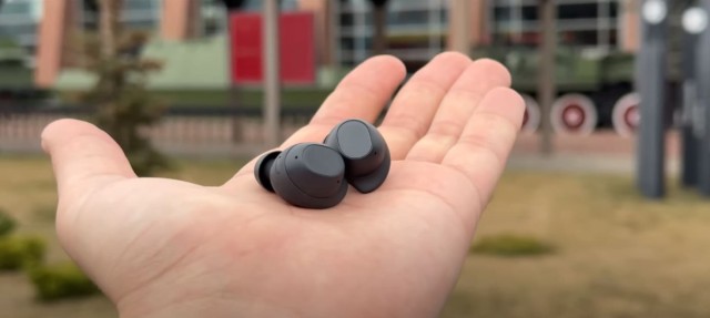 Беспроводные наушники Samsung Buds FE: идеальный выбор для ежедневных поездокк