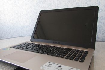 Ноутбук Asus X540LA