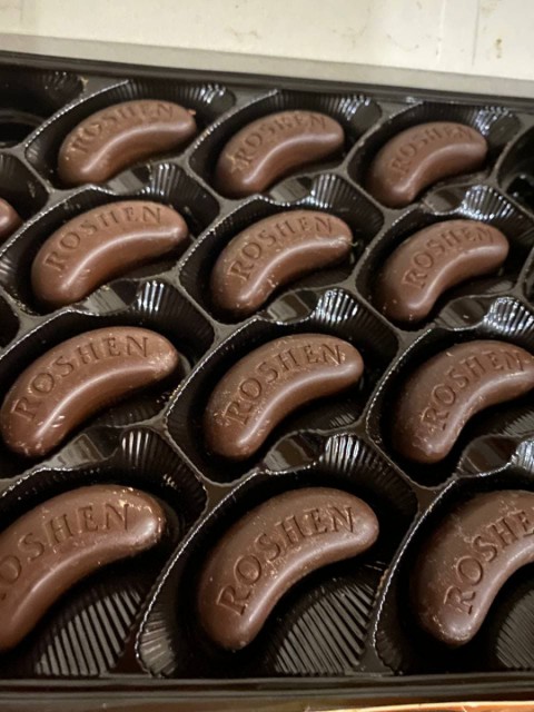 Шоколадные конфеты Roshen Shooters Chocolate Brandy Liquor – сладость с интересным вкусом