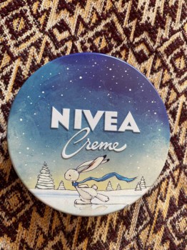 Универсальный увлажняющий крем NIVEA Crème