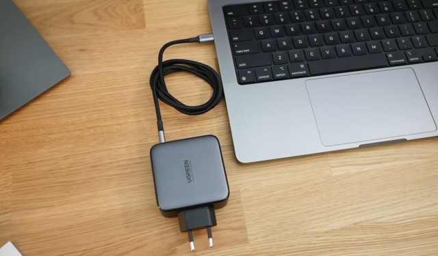Мощная зарядка на 100 Вт с 4 портами: отзыв на UGREEN USB GaN X 100W Charger